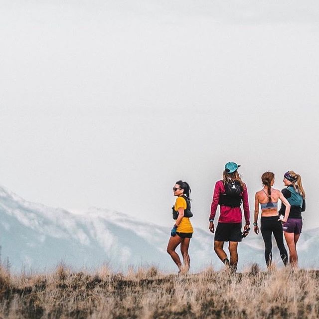 First time running on Antelope Island and it was rad. No better crew to roll with than the salomonrunning squad. 📷: runlongrun 
#timetoplay #salomonrunning #salomon_summit #trailrunning #mountain running #running #run #trailrun #antelopeisland