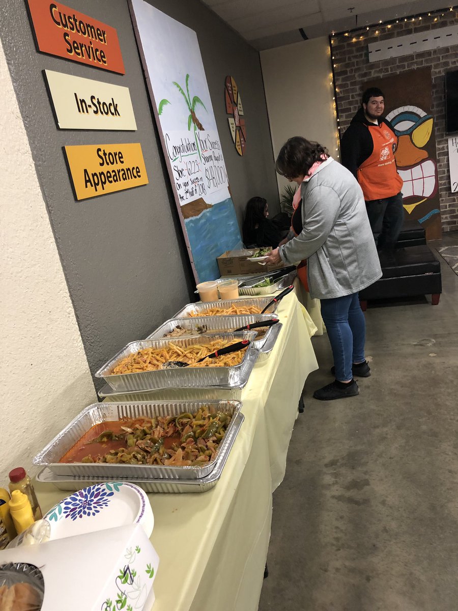 georgegray3's tweet photo. Little bean bag toss, some jenga, and a nice spread to close out our celebratory weekend! Thank you team 6223! @alisosky @billmurph5 @hmalak @AcevedoRosemary @JasonArigoni @CharlesMRivers1 https://t.co/ScLOniX0Dp