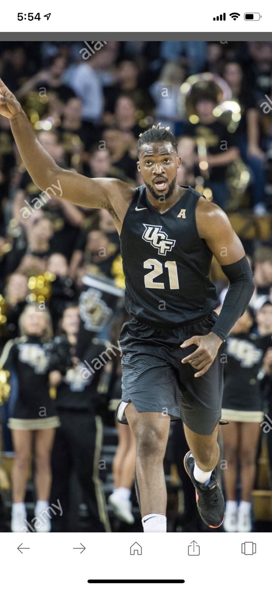 hager20's tweet photo. Did not expect to see ⁦@TrueKofi⁩ suiting up to battle Zion https://t.co/OidpRZSZPn