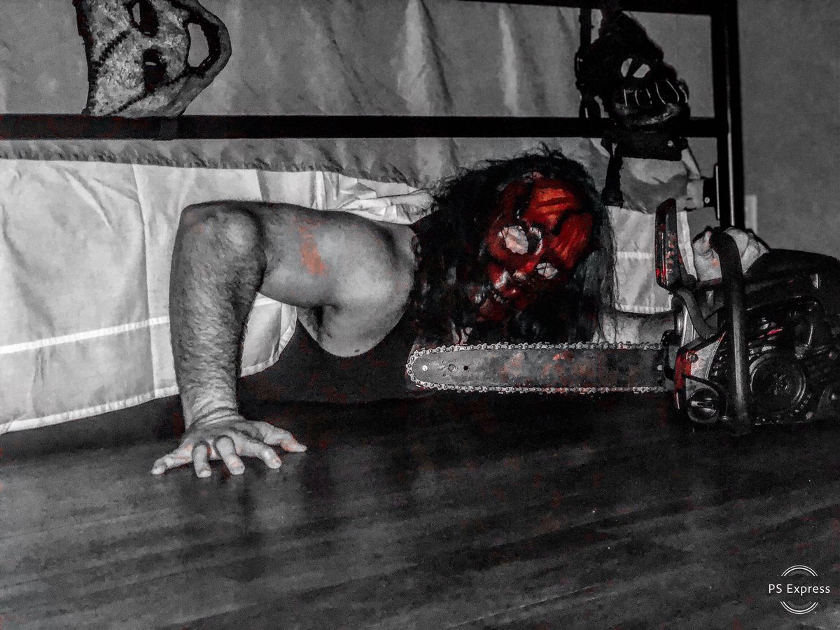 evil_n8tehewitt's tweet photo. Have you heard the Urban Legend about the boogeyman under the bed? #evilnate #natehewitt #killbilly #urbanlegend #backwoodsbuzzsaw #iamcropsey #heelbilly #redneck #deadneck #hillbilly #killer #boogeyman #slasher #horror #chainsaw #killface #kentucky #independentwrestling #wrestle https://t.co/6I6siaXjA6