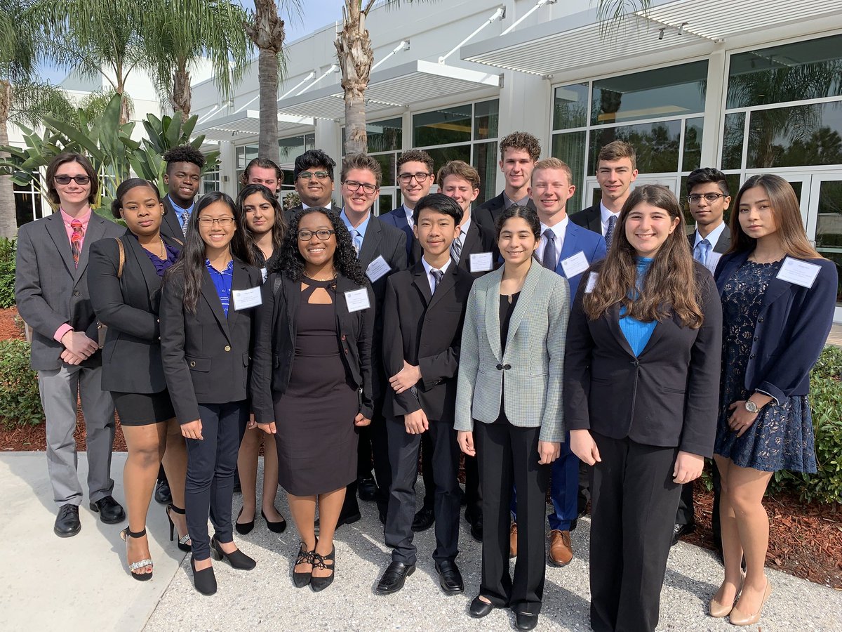 Jsquared1's tweet photo. Palm Beach Central FBLA looking spiffy! #Broncopride #FBLAstate #FLFBLA #PBCHS https://t.co/BZIN9QLxLz