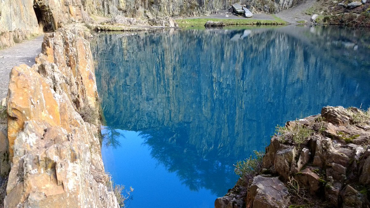 MartinCGoS's tweet photo. Plenty of good walks to choose from as an independent guest with @hfholidays staying at their Dolgellau centre. Here the #BlueLake walk https://t.co/LMd8WfjNpb