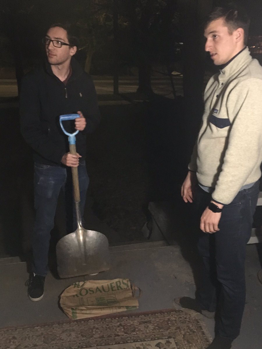 DSMEfilms's tweet photo. The safest way to break glass is with a paper bag and a snow shovel. #50HourSlam @50HrSlam #DSMEfilms https://t.co/PFqcSdekH6