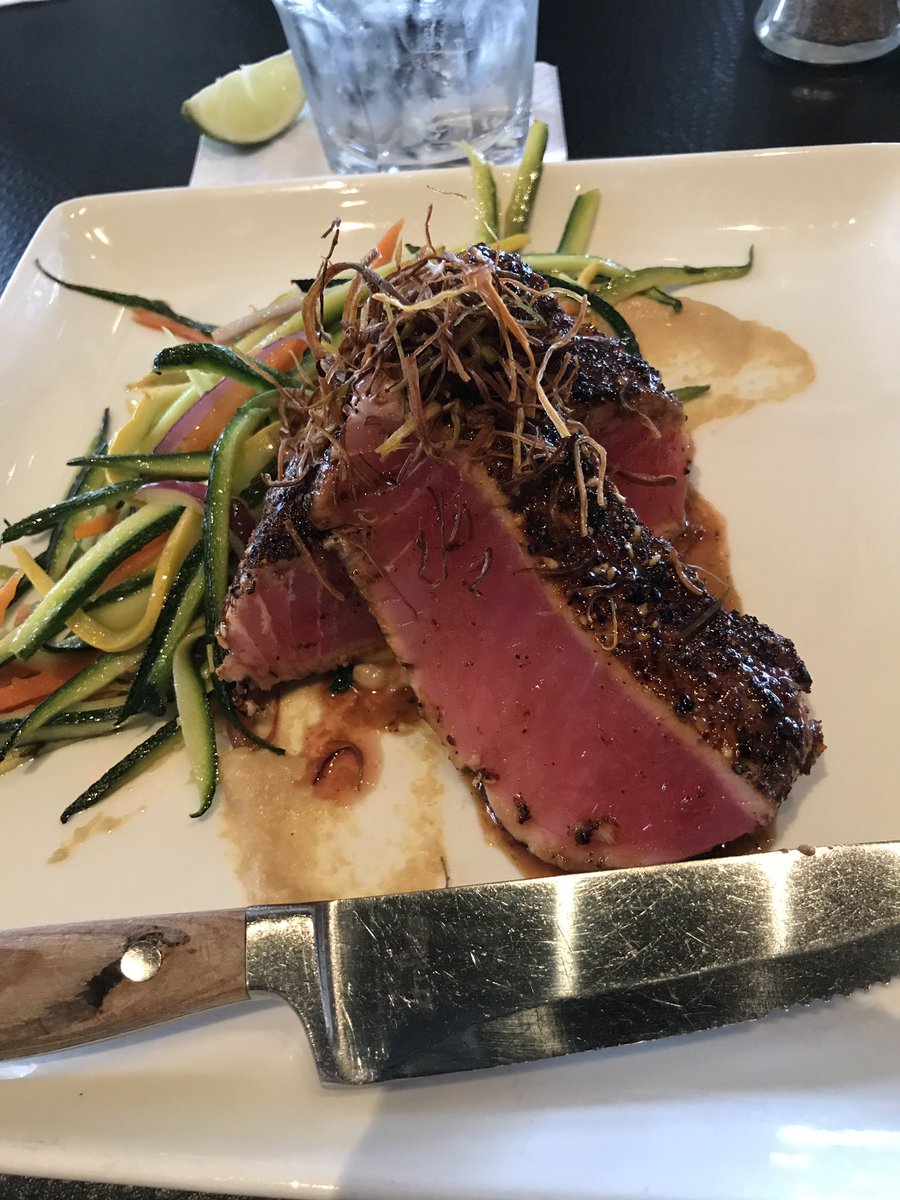 49ninersingwin's tweet photo. Food blog.!! #2 #chillfire really good https://t.co/QWW21Pzn4K