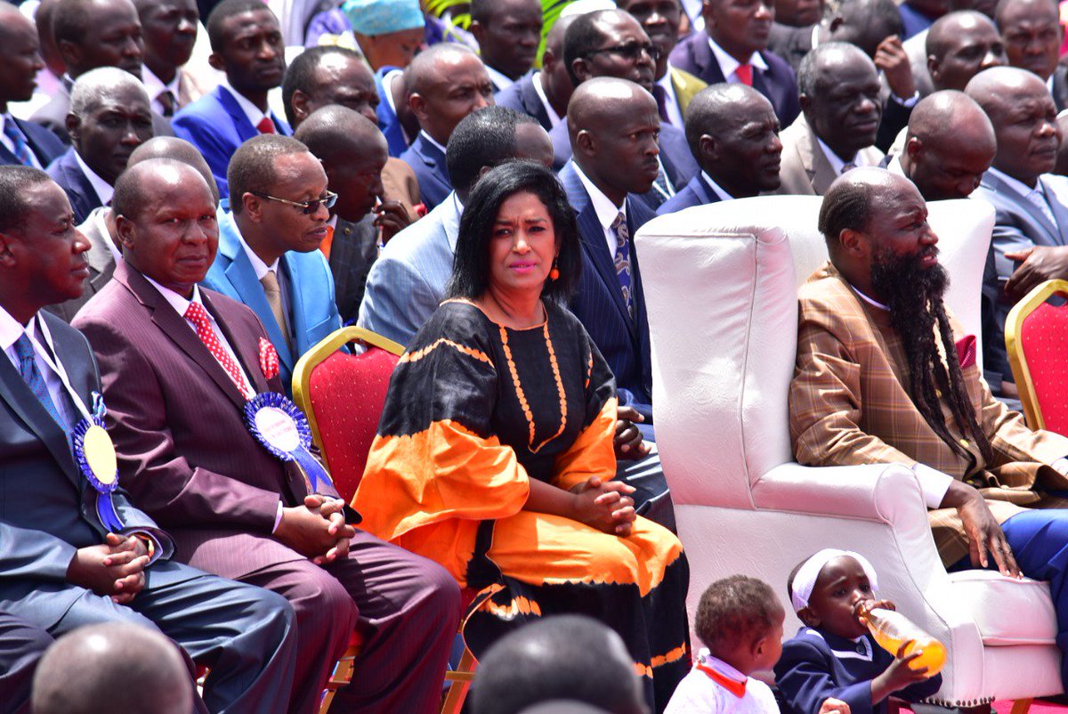 EstherPassaris's tweet photo. "If my people, who are called by my name, will humble themselves and pray and seek my face and turn from their wicked ways, then I will hear from heaven, and I will forgive their sin and will heal their land." 2 Chronicles 7:14 https://t.co/2vXg88pOfm