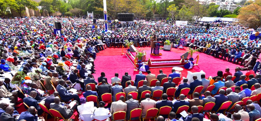 EstherPassaris's tweet photo. "If my people, who are called by my name, will humble themselves and pray and seek my face and turn from their wicked ways, then I will hear from heaven, and I will forgive their sin and will heal their land." 2 Chronicles 7:14 https://t.co/2vXg88pOfm