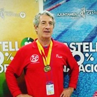 cnsmaster's tweet photo. Javier Ojeda premiado en la Gala del deporte del Ayto de Sevilla por "una vida dedicada al deporte" reconociendo su magnifico historial https://t.co/aghg6lHuk6