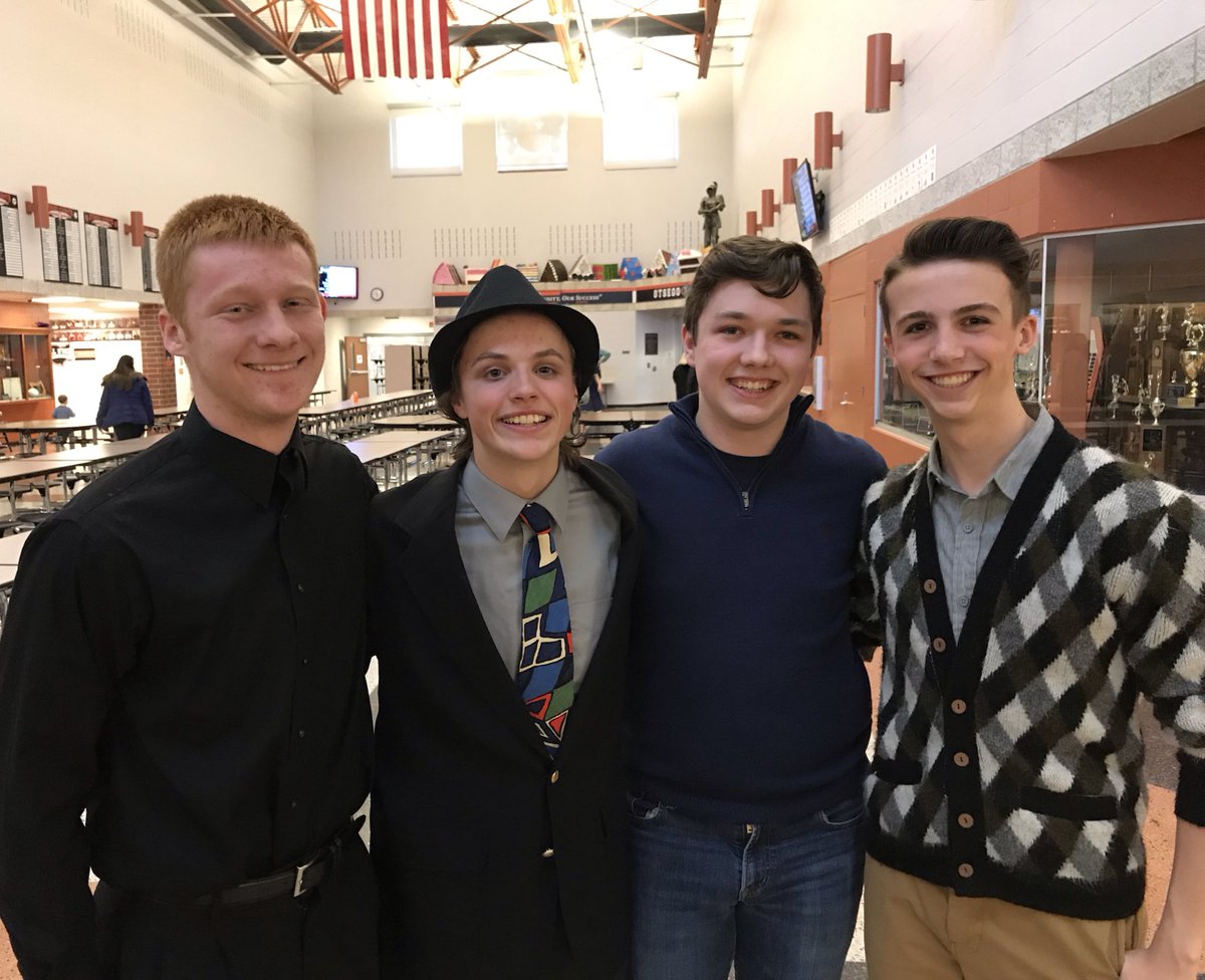 18_arich's tweet photo. The boys @BackRoadsSing20 took on #ByeByeBirdie and DELIVERED! So proud of my guys 🎵💈 https://t.co/8R07EvIJHi