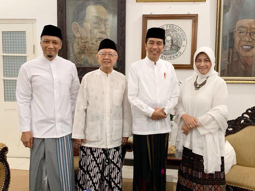 LhittaI's tweet photo. #Pilih01BajuPutih https://t.co/WS41KP0SIV