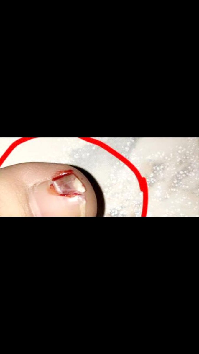 أسوء شي ممكن يمر عليك بحياتك .. اتوقع اسوء من أن اهلك يطلبون عشاء وماهم حاسبين حاسبك 😂🏃🏼