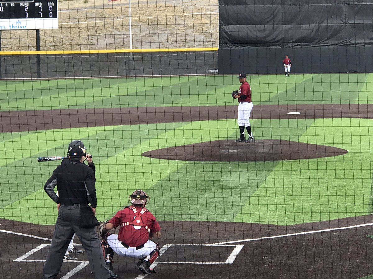 theRealLAVON's tweet photo. @gageedwards makes 1st college appearance on the mound . 8 pitch inning. #hard work . 9 pens and a metal plate in leg didn’t stop him.  8 months of rehab. #fighter @CMUMavsBaseball https://t.co/DTIYVknTKr