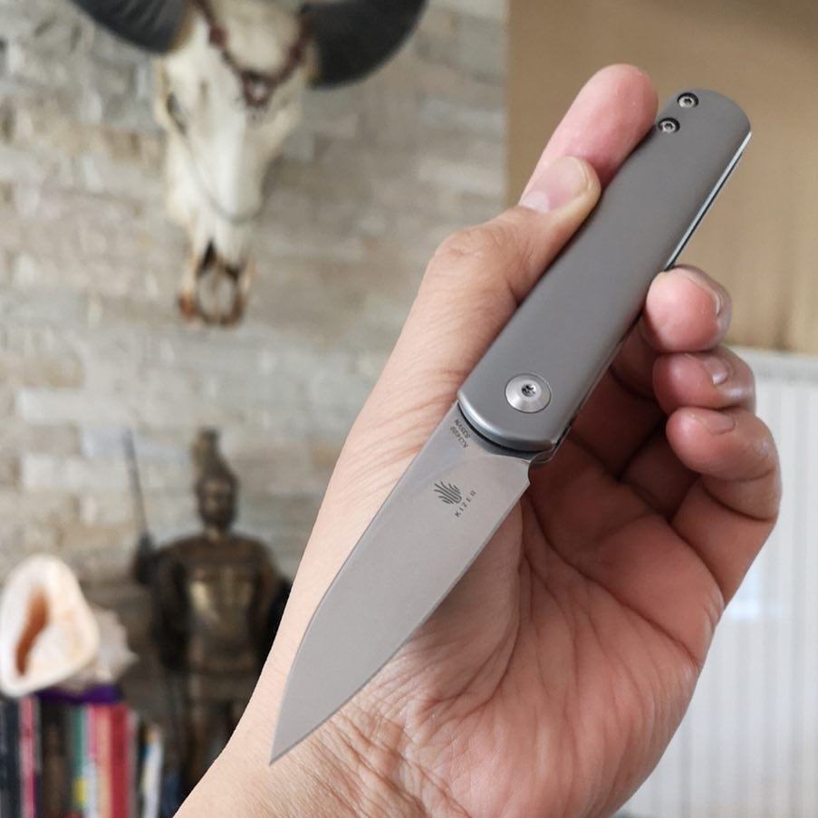 Kizer_Cutlery's tweet photo. Today's Carry!!! Kizer Feist designed by @ justinlundquist
#kizerframes #knife #knives #outdoor #outdoors #kizeroutdoor #outdoorlife #outdoorknife #pocketknife #knifesale #knifemaking #knife #knives #edc #edckizer #edcknife #edcknivesandtools https://t.co/VV4uw252mq