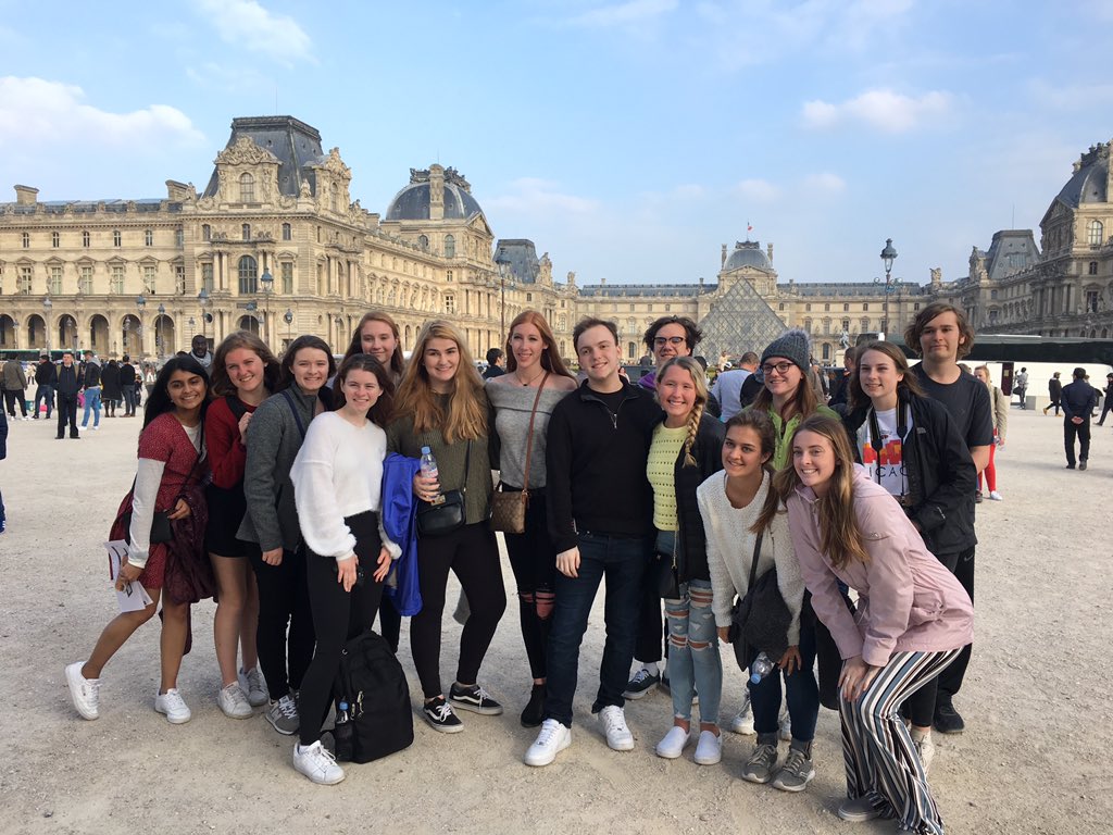 janicedenure's tweet photo. Louvre, Tour Eiffel and Versailles!! #EHSFrance2019 @MuszalskiEHShub @thomandan @eurekaprincipal @EHS_frprin @b_pearson @EHS_Gilman @EHS_AP https://t.co/5W3lStNtDb