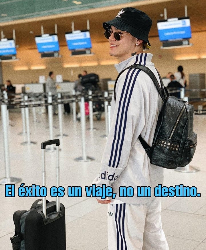 RkManiaEcuador's tweet photo. -El éxito es un viaje, no un destino.💫❤
@RKARTISTA https://t.co/eFuC0htYzF