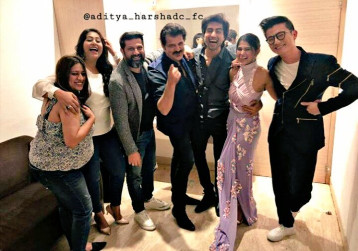 jenshad_forever's tweet photo. Fandom more BTS of Jenshad. I can't believe my eyes. God's being so kind to us these days. 

Happiness = INFINITY

#HarshadChopda #JenniferWinget #JenShad #AdiYa #Bepannaah  #EkSaalBepannaahPyaarKa #IndianTellyAward2019 #TellyAwards #IndianTellyAwards https://t.co/bGRIkpvtlR