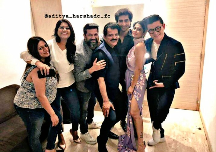 jenshad_forever's tweet photo. Fandom more BTS of Jenshad. I can't believe my eyes. God's being so kind to us these days. 

Happiness = INFINITY

#HarshadChopda #JenniferWinget #JenShad #AdiYa #Bepannaah  #EkSaalBepannaahPyaarKa #IndianTellyAward2019 #TellyAwards #IndianTellyAwards https://t.co/bGRIkpvtlR