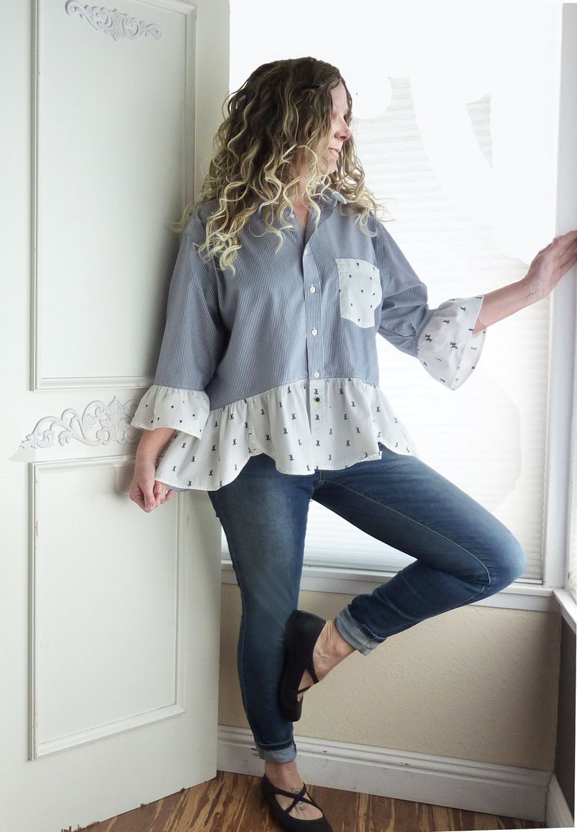 glasspotential's tweet photo. Super fun high low upcycled shirt using gray and white stripes with bunny and skull print ruffle https://t.co/zL7hW6UdSI #streetwear #bunnies #skulls #stripes #cotton #upcycled #upcycledclothing #ecochic #ecofashion #gray #petite #shirt #HiGH_LOW #etsyshop #etsyseller #bohochic https://t.co/scR1bMZ0Pg