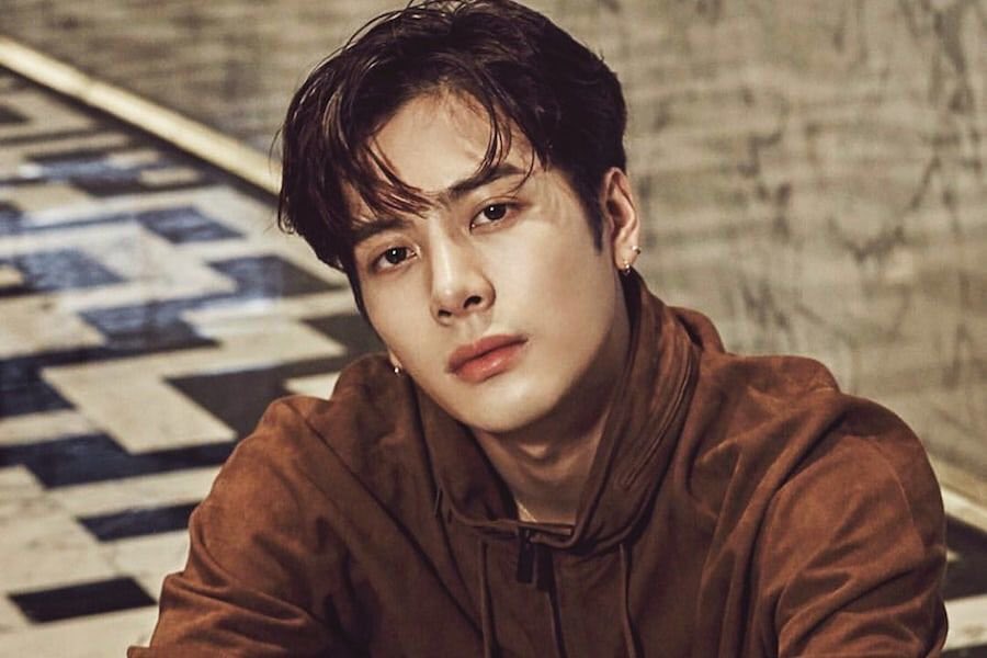JacksMyOxygen's tweet photo. You who never fail to make me smile @JacksonWang852 thank you for everything that you do. I will always be here supporting you. see you the soonest. Love you 👑 @JacksonWang852 #KingJackson #TeamWang #OurPrideJacksonDay https://t.co/89TGCyqzef