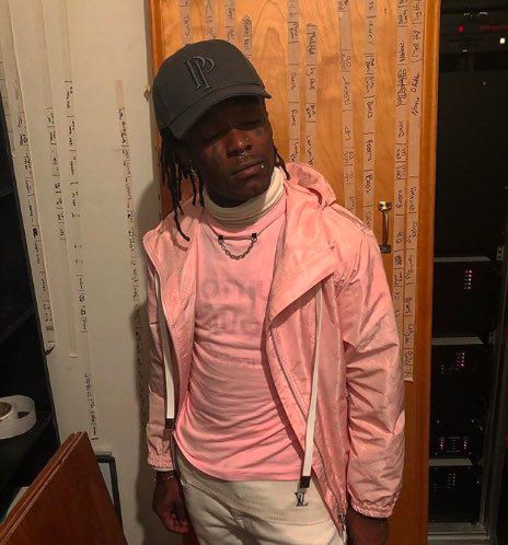 DailyRapFacts's tweet photo. Lil Uzi Vert’s album “Eternal Atake” has now been cleared to release by his label. Uzi can drop any day he wants https://t.co/OtaV0BoSck