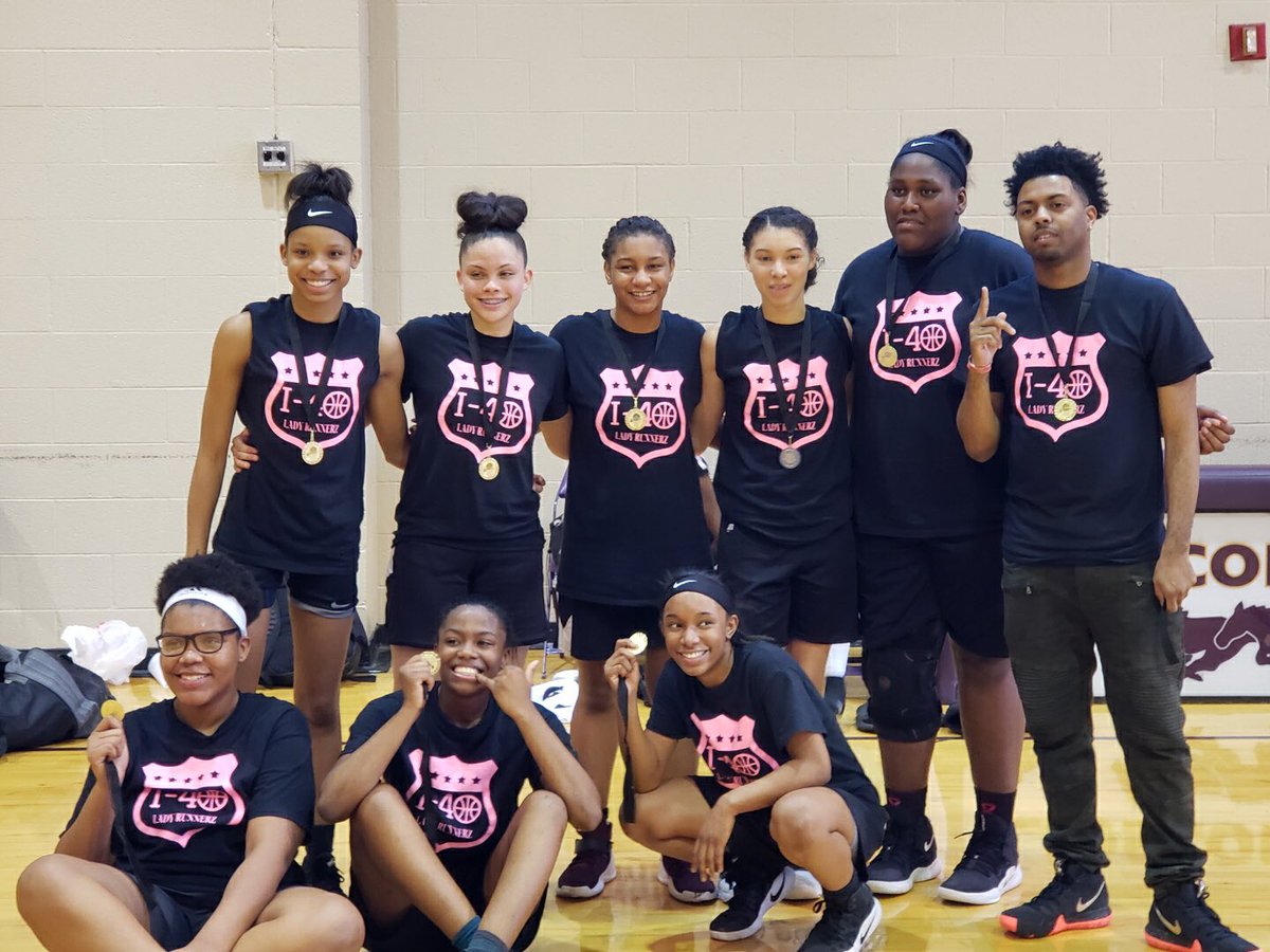 KiyahGray's tweet photo. I-40 Lady Runnerz doing their thing in Nashville TN. Your looking at the CHAMPS! https://t.co/4FVp16HTlz