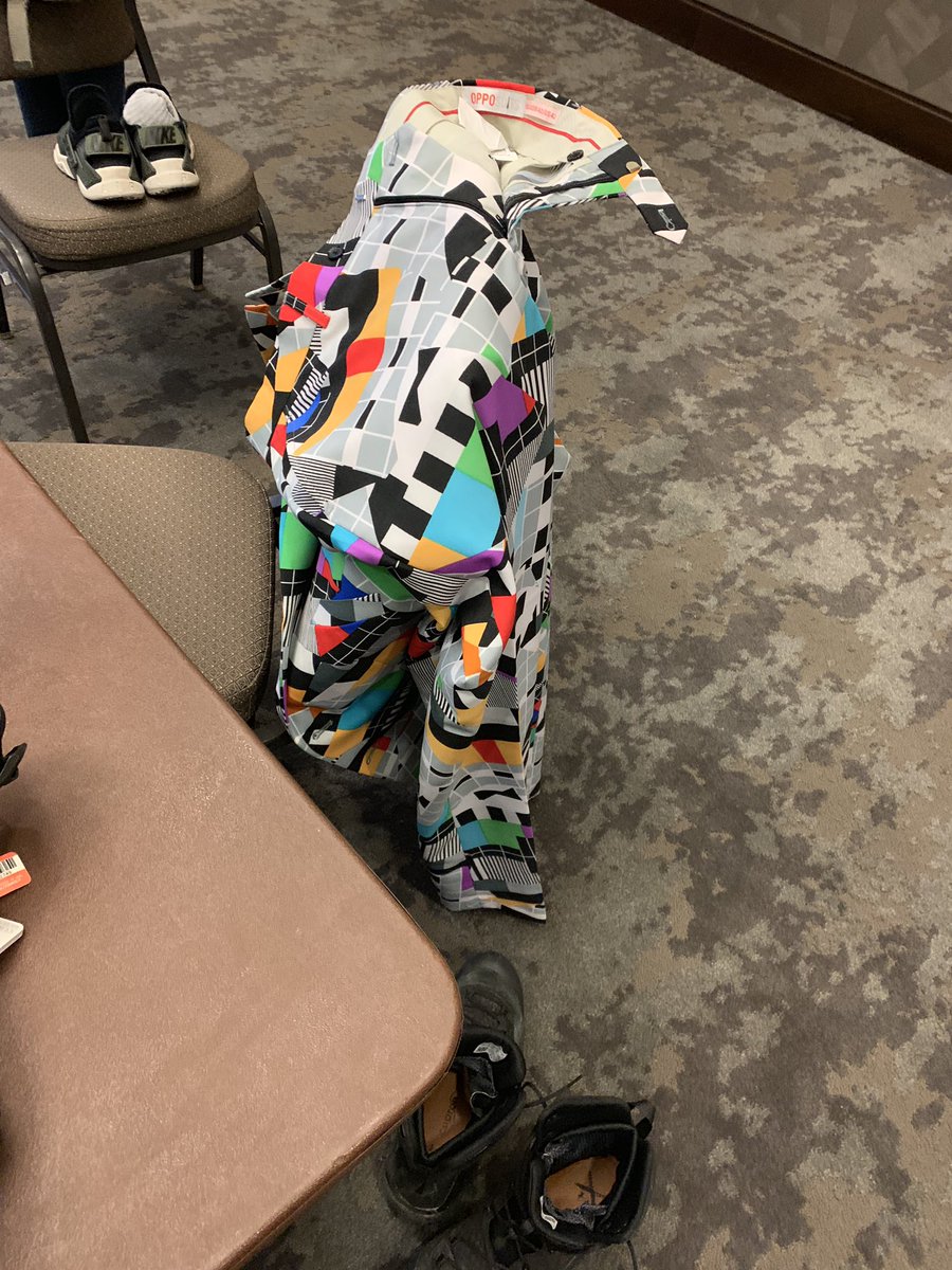 dmstheatrearts's tweet photo. For Sale. Worn few times. Must sell quick. #Nclfest @faltysd #causingsputhlskepdnausea https://t.co/VmcbAyeTe4