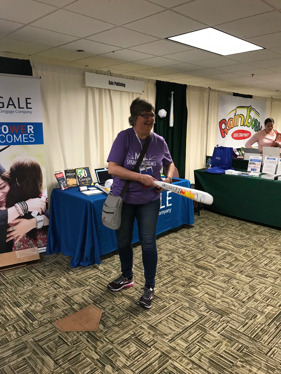 Having fun with @aheadinthegame  at the Gale booth! #MASLSC