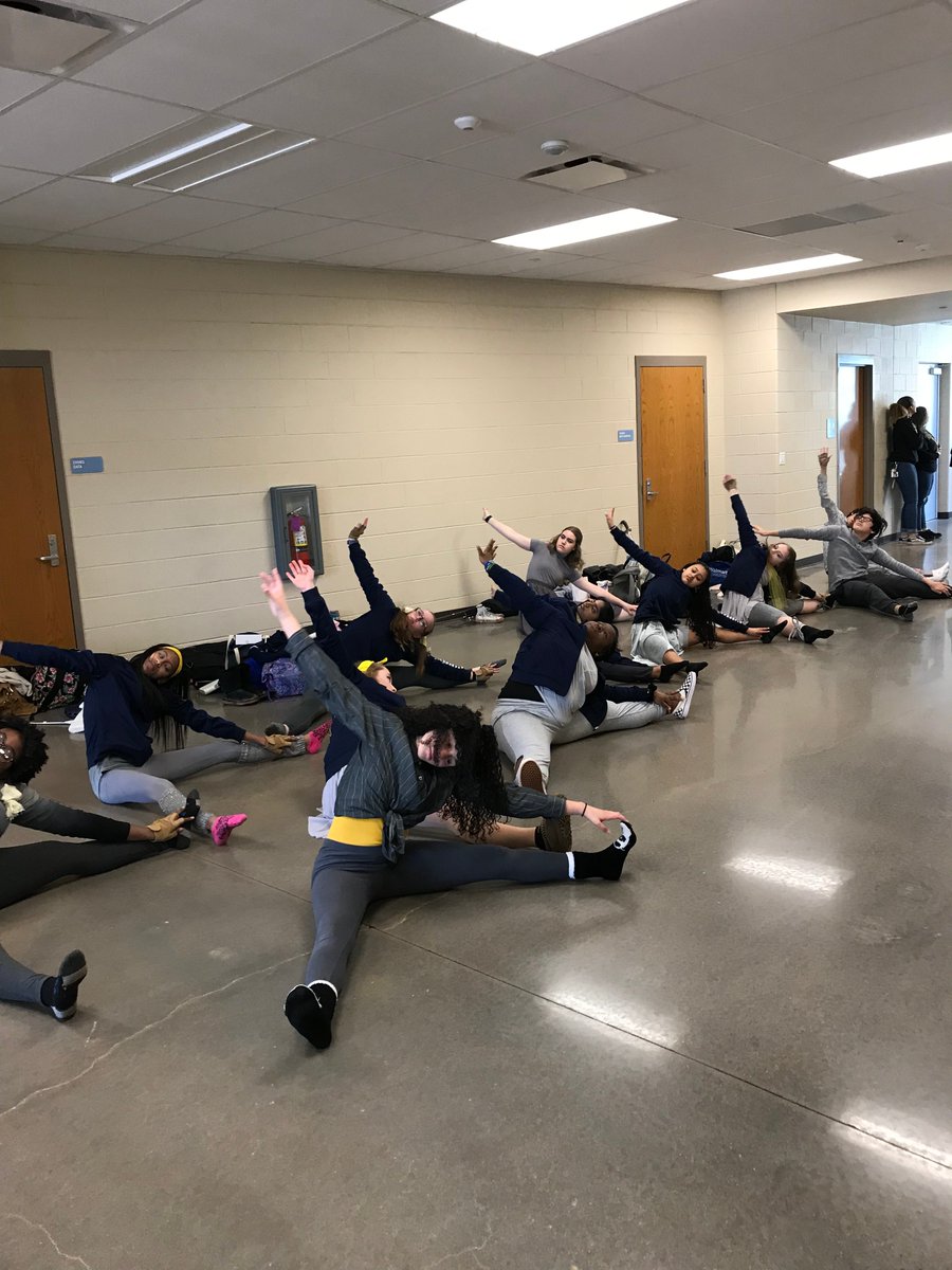 MsS_FTPSchools's tweet photo. FHS Winterguard loved being part of Franklin's Finest! Congratulations to all the members for a fantastic performance and 3rd place finish at their competition Saturday afternoon. https://t.co/kn5BorKnub