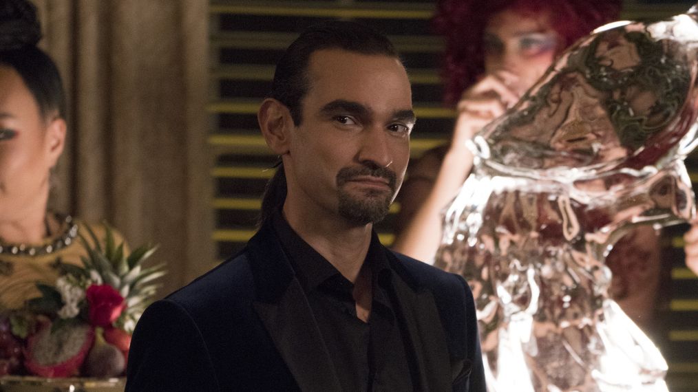 Lorenzo Rey [Shadowhunters]• egotistical• only cares about himself• manipulative• abuses his power• unfair to those he 'rules' over• blames others for his messes• makes others clean said messes• takes credit for others' work• aka plagerism • asshole