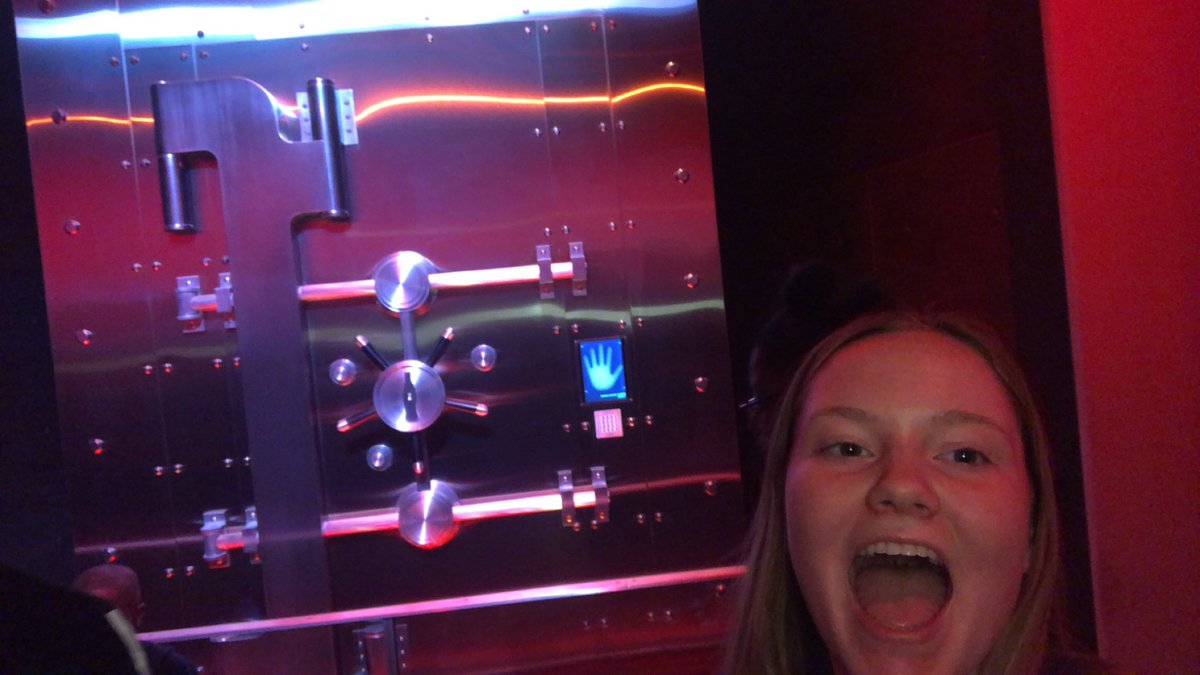 MAB_atlanta's tweet photo. inside this very vault the coca cola recipe is kept https://t.co/qOsNbLA5Ue