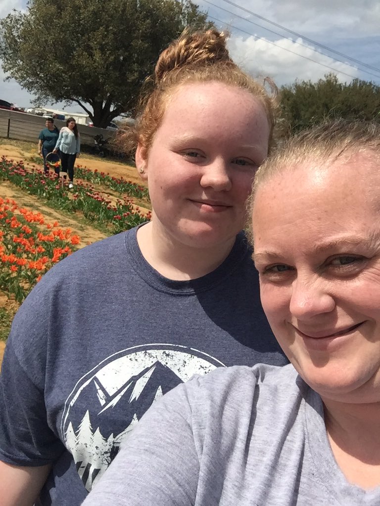 Mouthy_Mel's tweet photo. Amazing day with @CJMcKinney2 and our spawn!! #texastulips #alreadyhot #isitoctoberyet https://t.co/z1BpefiYVM