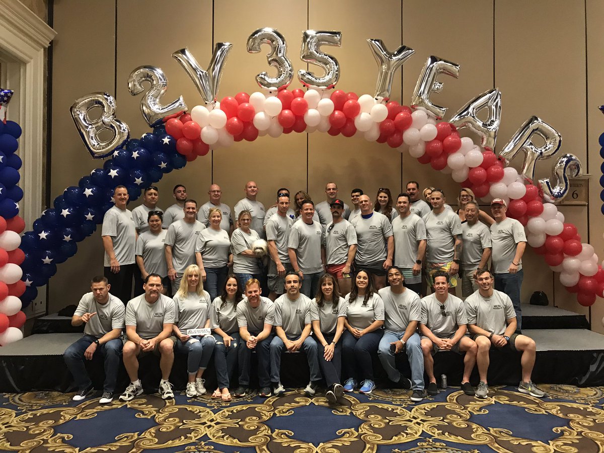 OxnardPolice's tweet photo. Team @OxnardPD1903 represented the City & Department well at the 2019 @BakerToVegas. 10th place out of 32 teams in the 500INV category & a great weekend of camaraderie & running. #OPDRocks https://t.co/exsHMmLrhw