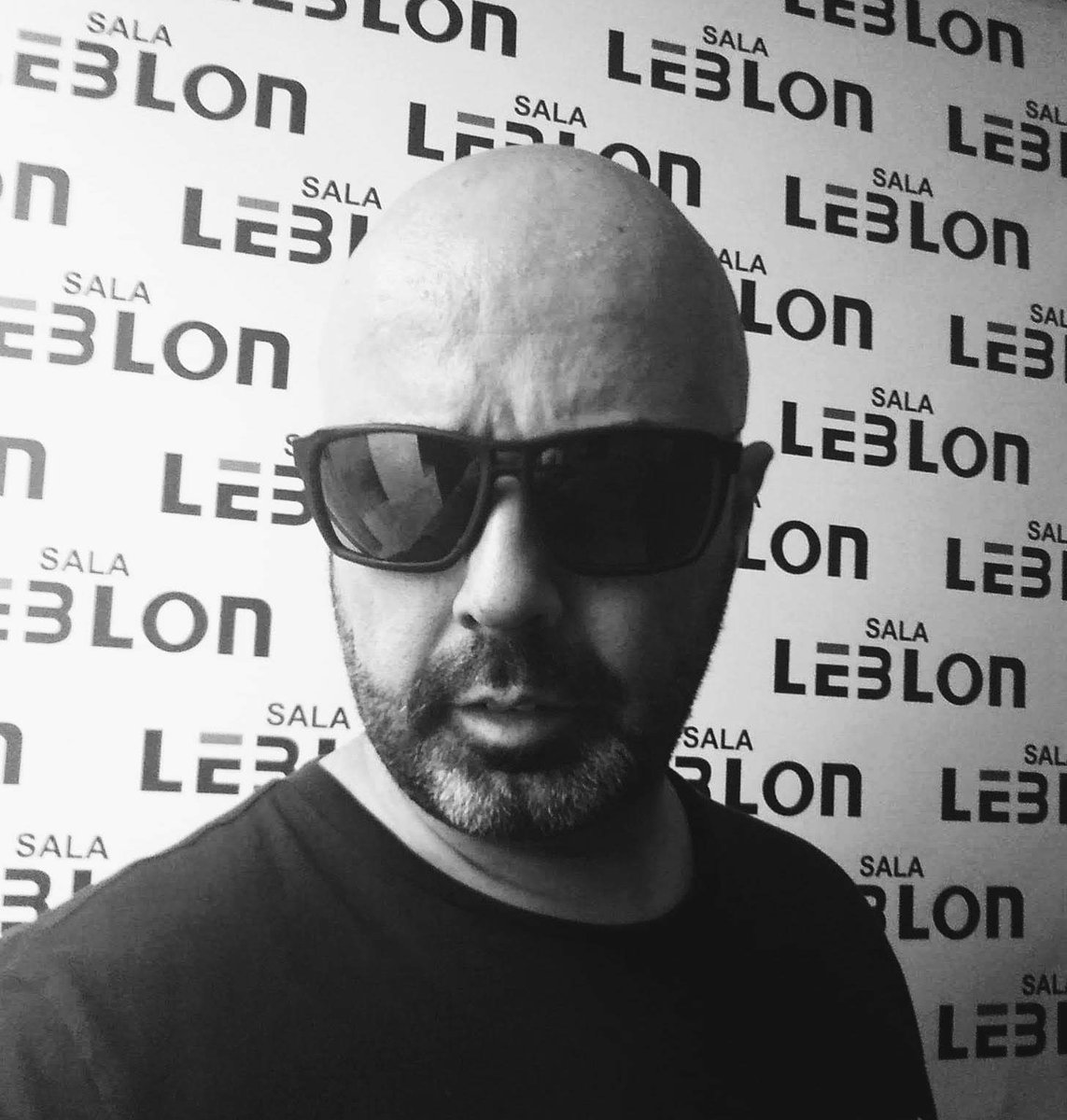 yull_brinner's tweet photo. Posiblemente tus mejores domingos!!
@yull_brinner @salaleblonmalaga
Marouan #DomingosLeblon #YullBriner #SalaLeblon #NonStopMusic #Marouan #Dj #House #Party https://t.co/bAcD0Q9X81