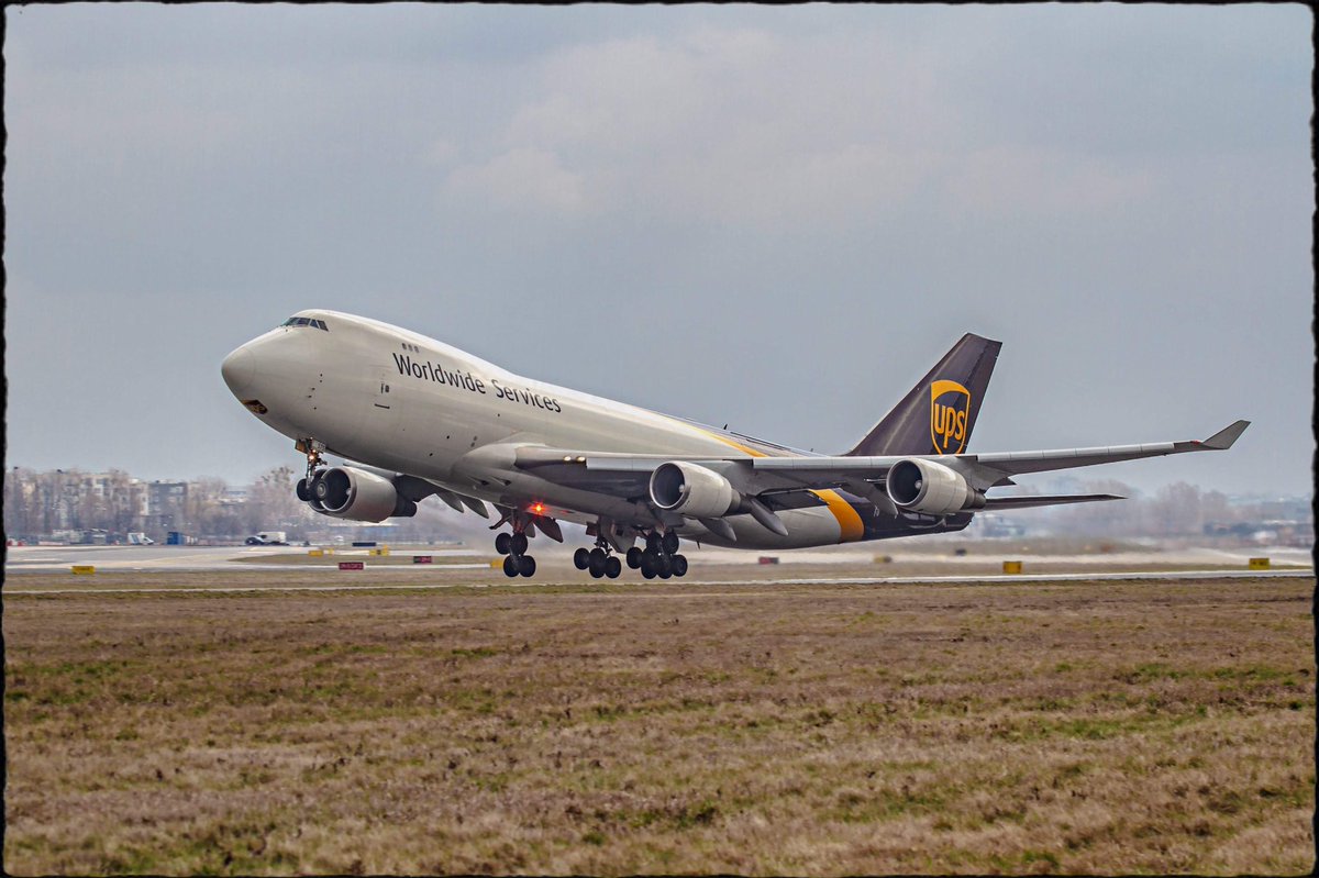✈️ 👑 @UPSAirlines 🛫 United Parcel Service (#UPS) #Boeing 747-400F reg: N575UP 📌21.03.19 📍#EPWA ✈️ #avgeek #planespotting #springspotting #plane #foto #photo #aviation