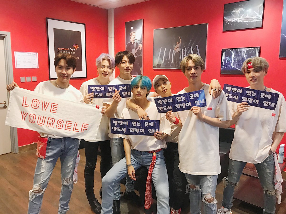 HippsMaii's tweet photo. 🔥🔥 THÔNG BÁO!!!
Hiện tại MV IDOL của BTS đã bị Vô hiệu hóa bình luận trên YouTube, lí do là fan của nhóm nhạc người Mỹ Latinh tên CNCN đã đồng loạt báo cáo MV IDOL của BTS ở mục " Lạm dụng trẻ em, và " tình dục " ,
#saveidol  #Save_Idol_Bts https://t.co/RP3qh4kdER