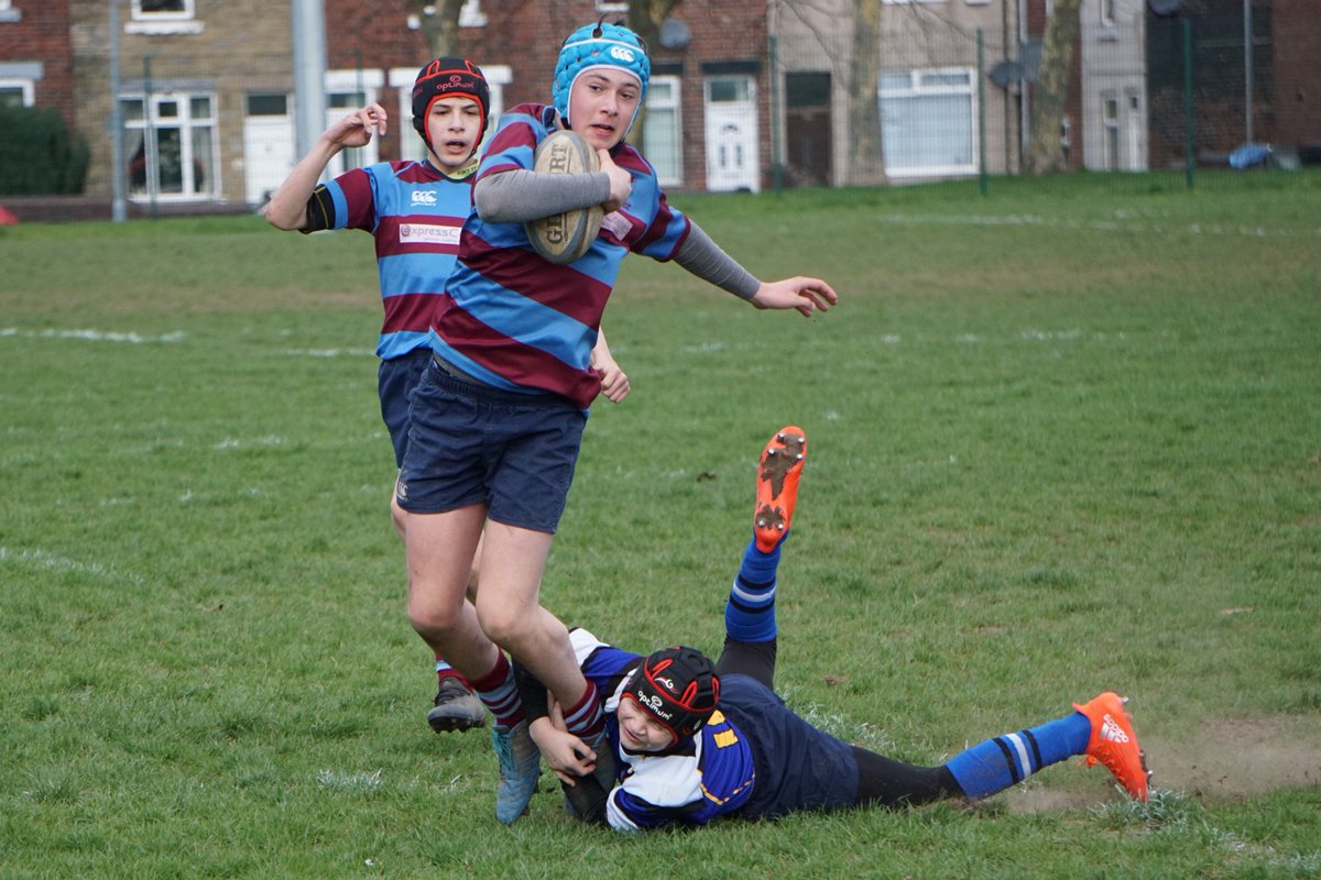 scous_mous's tweet photo. Rotherham U14s 15 v @YarnburyU14s 19  ( Part four of four. ) @stevefletcher99. These four pics sum up a great team performance. https://t.co/iseNBTHpt9