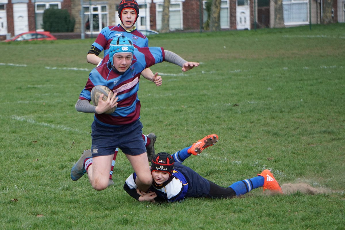 scous_mous's tweet photo. Rotherham U14s 15 v @YarnburyU14s 19  ( Part four of four. ) @stevefletcher99. These four pics sum up a great team performance. https://t.co/iseNBTHpt9