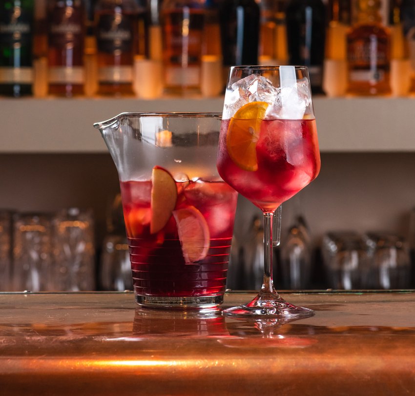 Blue Monday? Start dreaming about the weekend and book our new late brunch, every Thursday from 8PM -11PM with Dj Andy Swift and live entertainment. Bottomless drinks and food for AED 295.
Copper Dog - DoubleTree by Hilton - JBR
Reservations@copperdog.ae