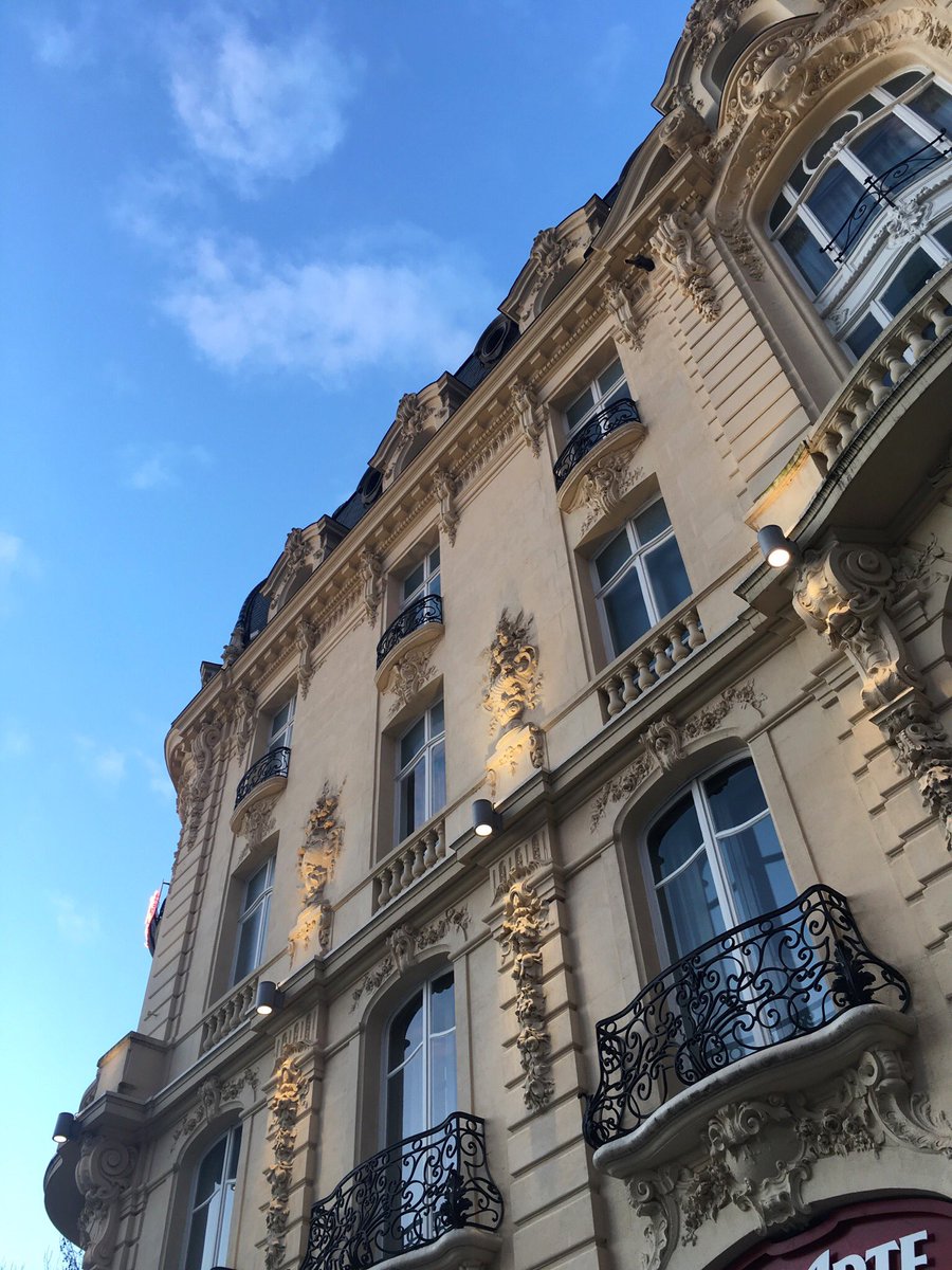 douggraphics's tweet photo. Un lundi matin à #Amiens #onmywaytowork https://t.co/l8VVY2EjKe