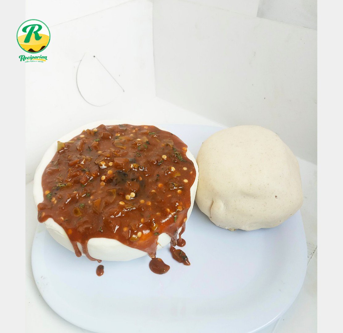 recipariancakes's tweet photo. Ogbono soup and garri π
Real or cake? π
Swipe to see π
.
Who's hungry this Monday morning? π
.
#cakesinportharcourt #reciparianCBS #CakeNerd #portharcourtcakes https://t.co/AM9wBdr0gT