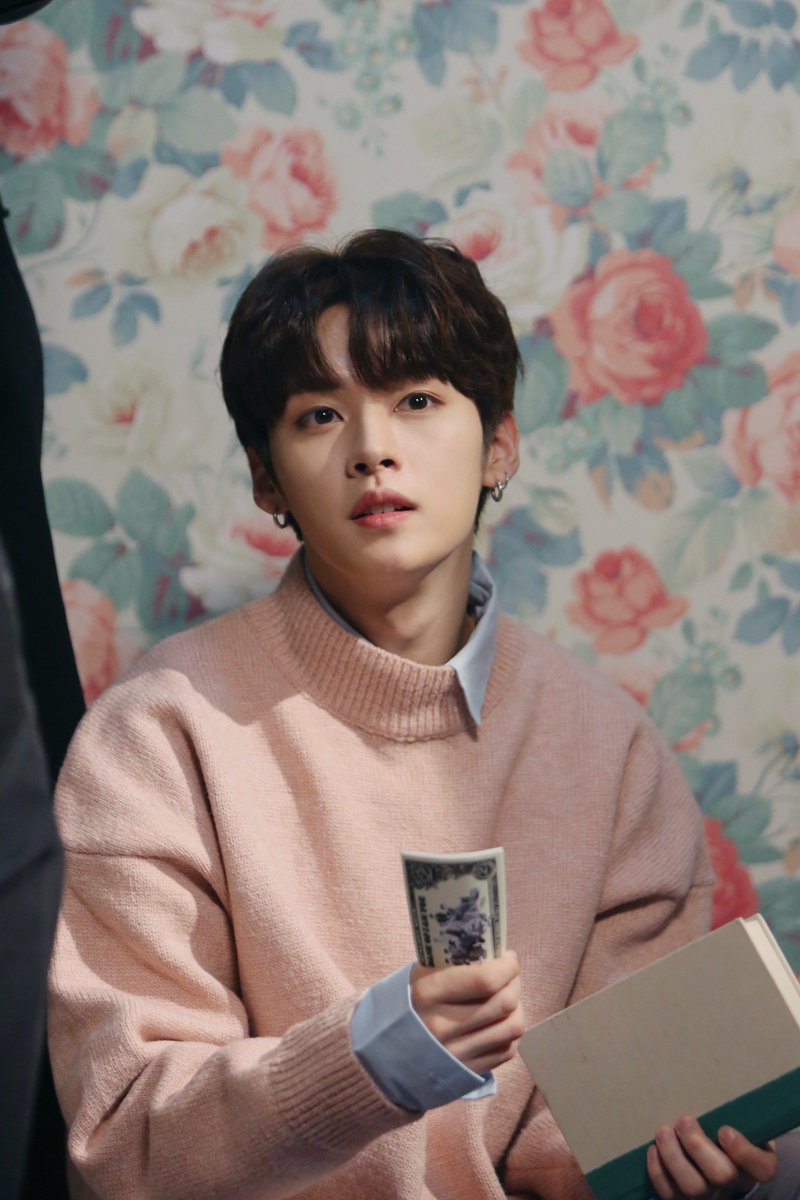 Stray_Kids's tweet photo. Stray Kids(스트레이 키즈) 1st Anniversary with STAY
Special Gift #2

#StrayKids #스트레이키즈
#Clé1_MIROH #MIROH
#YouMakeStrayKidsStay
#StrayKids1stAnniversary https://t.co/ZER0kPVLg4