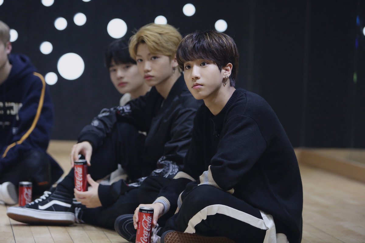 Stray Kids tweet media