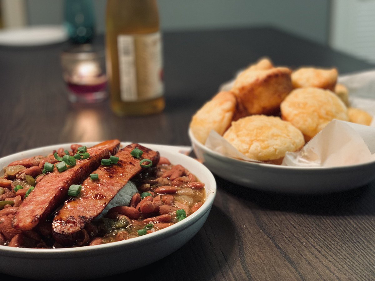 MacDaddyDior's tweet photo. Those red beans finally got finished, photographed and eaten.  The cheddar cheese muffins were great. #KitchenistaSundays #BlackBoyBoomin #LifeAfterTakeout #BlackManCooking https://t.co/R38QkbLKvk