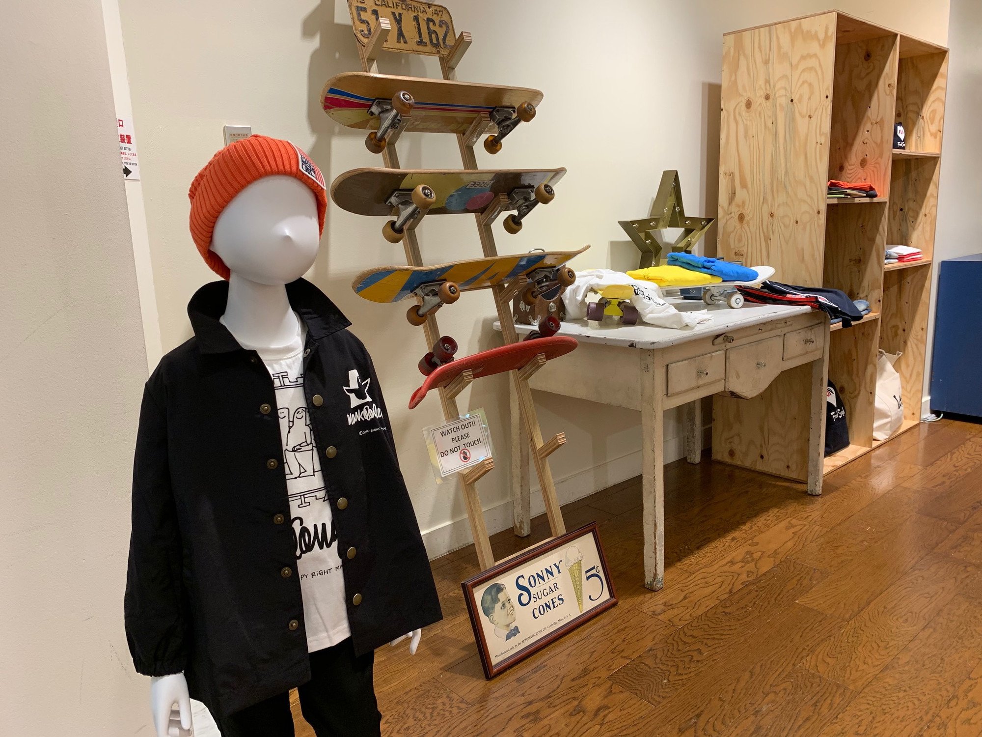 イクスピアリ 公式 イクスピアリ初登場 キッズアパレル 雑貨 Fun Fred Segal が期間限定で営業中 今 のlaライフスタイルを体現する Fred Segal から初の子供服ラインを発信 6 16まで T Co Ngfwsfa5ft T Co Zbuwatqu0b Twitter