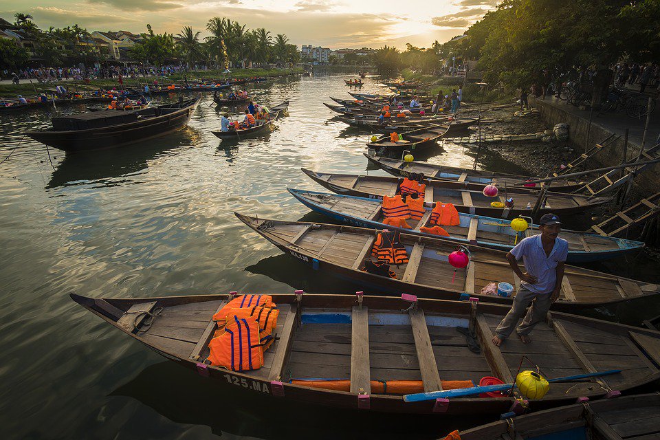 helloVietnamTO's tweet photo. A corner of Hoian - view from Hoai river https://t.co/zSeS4lB1qh