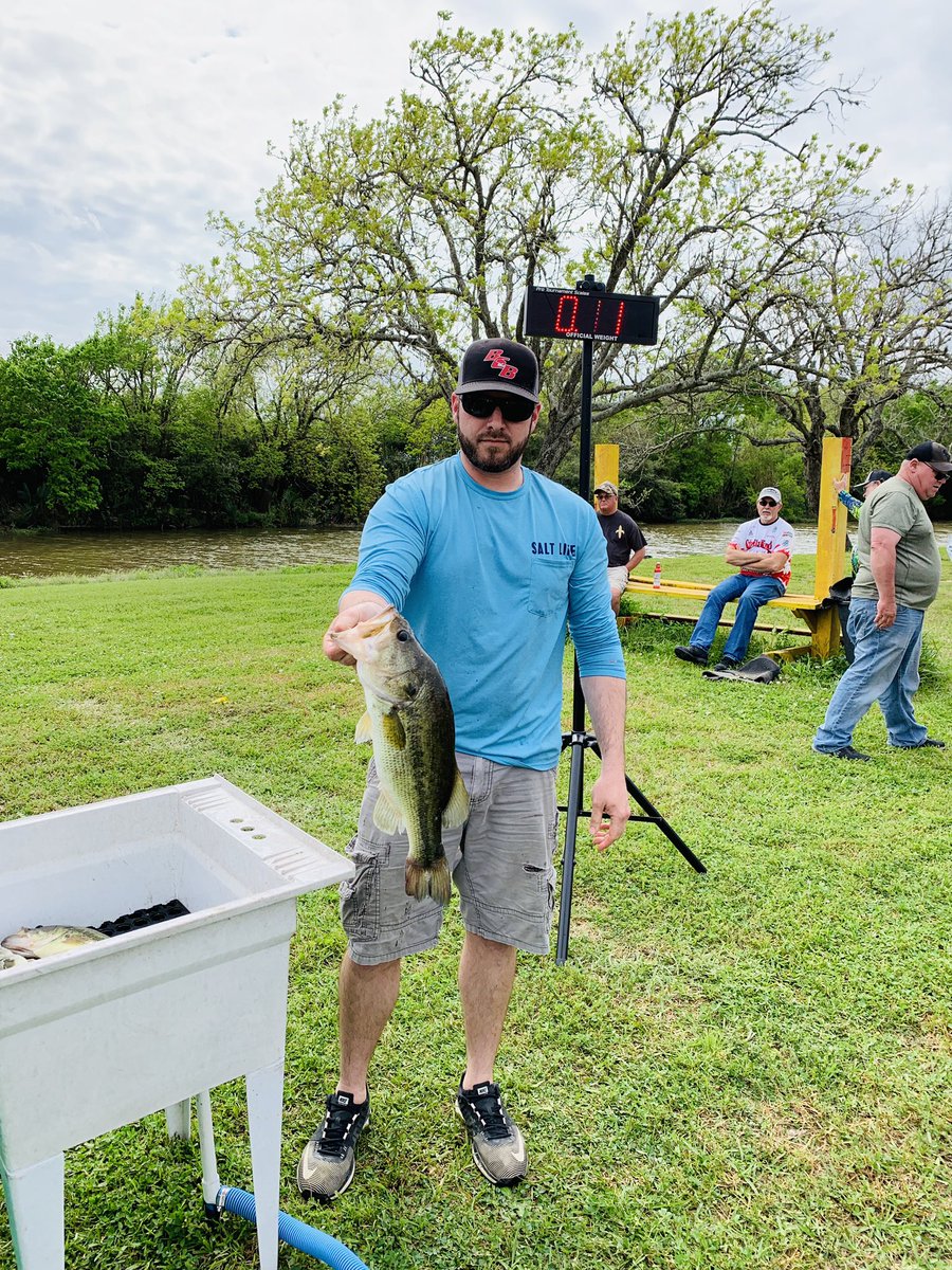 Great job to Stephen Whyde &amp; Carl Byrd for winning the Halls Bayou BBL and setting a new 5 fish weight records of 13.27lbs