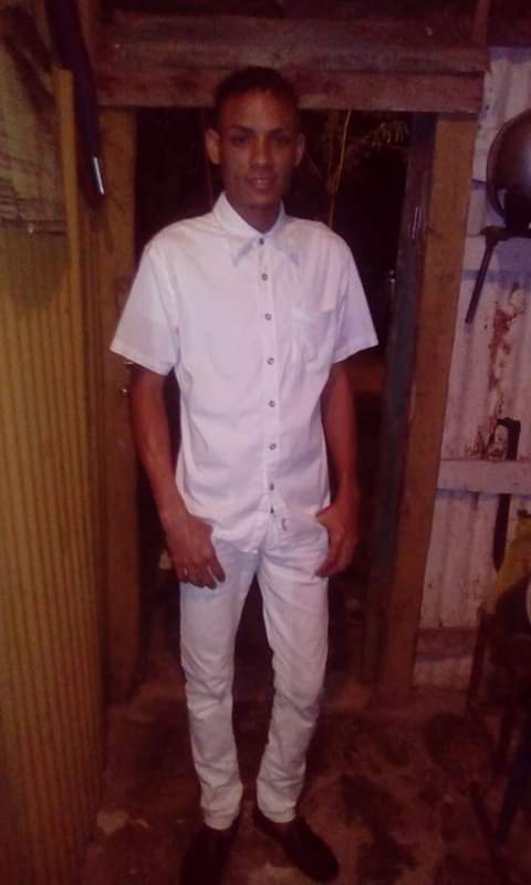 TFlako06's tweet photo. Hoy quiero leche mucha leche quien medad https://t.co/Ry4jwzvnA6