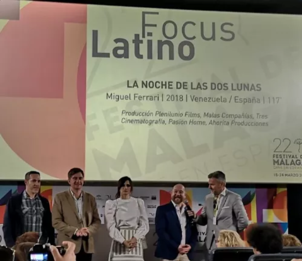 JrProduOficial's tweet photo. #ARTE: Cineasta venezolano Miguel Ferrari estrenó el largometraje ”La noche de las dos lunas” ➡️ https://t.co/BxxDmC4DVL https://t.co/HUOrtUB8zX