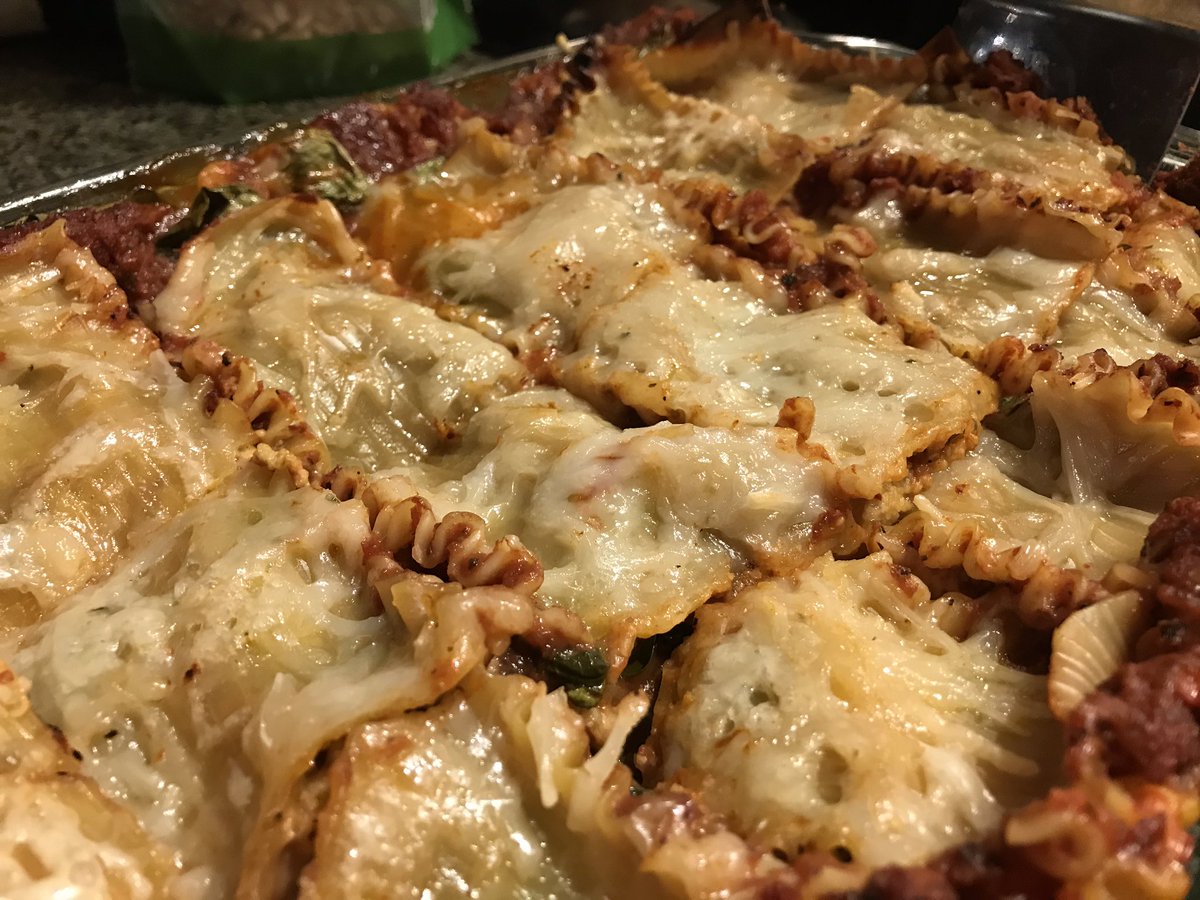 Dinner tonight was vegan spinach and mushroom lasagna with cashew ricotta, roasted veggies and cheesy pesto bread 