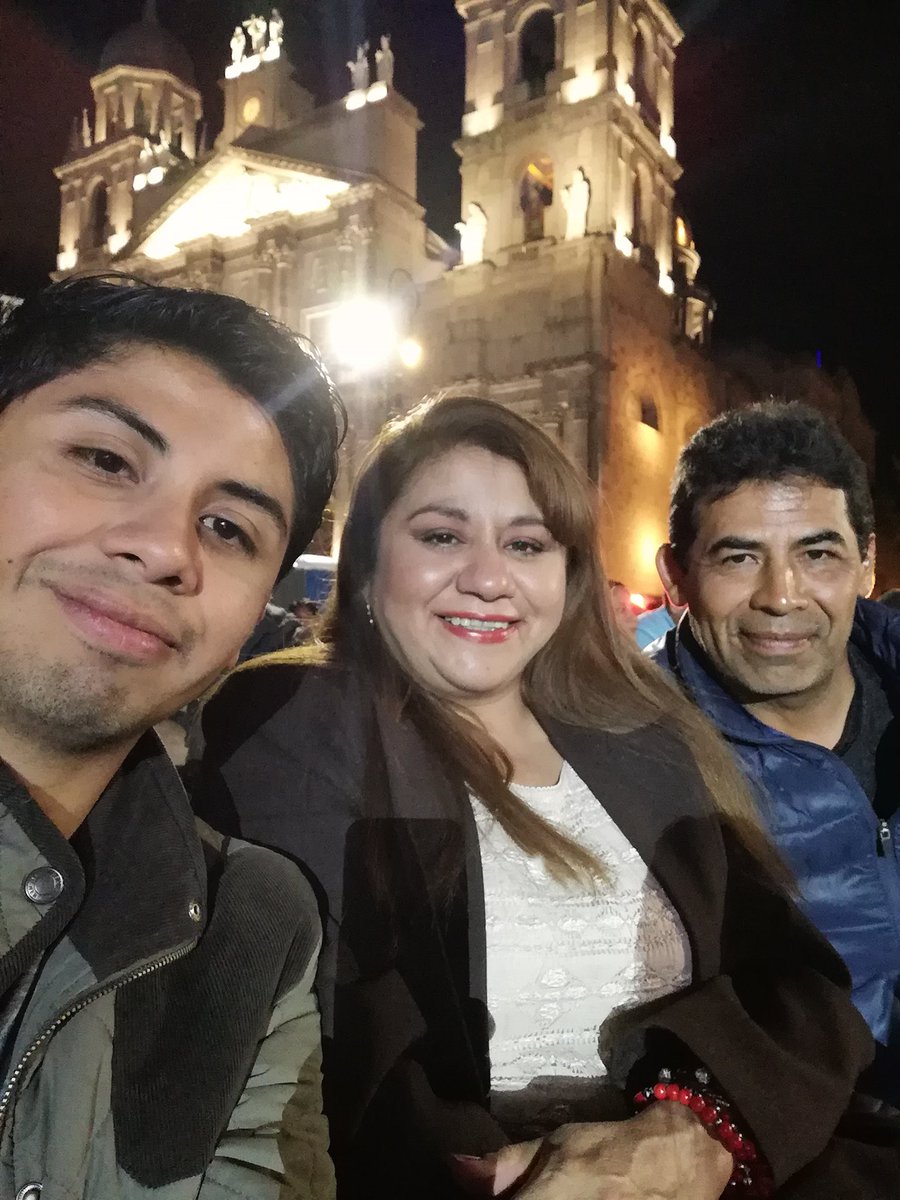 PerlitaCeballos's tweet photo. Disfrutando del maravilloso concierto de Fernando de la Mora, hermosa música que deleita y alegra el alma 😃 😍 #TolucaCapital https://t.co/HKj6phynWV