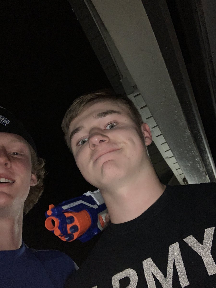 TBoaters's tweet photo. Cole with the kill on Logan T from @loschaposperra @WoodburyNerf https://t.co/BJLOdNlRmF